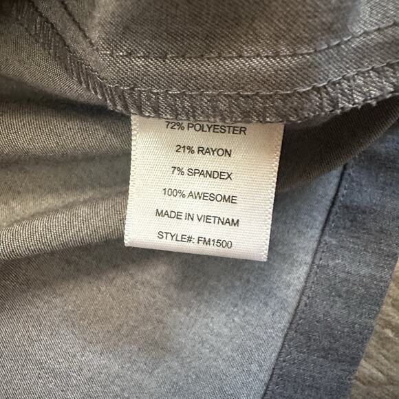 Figs Modern V-Neck Leon Pocket‎ Scrub Top Tailored Fit Graphite Gray Size XL - Picture 6 of 8